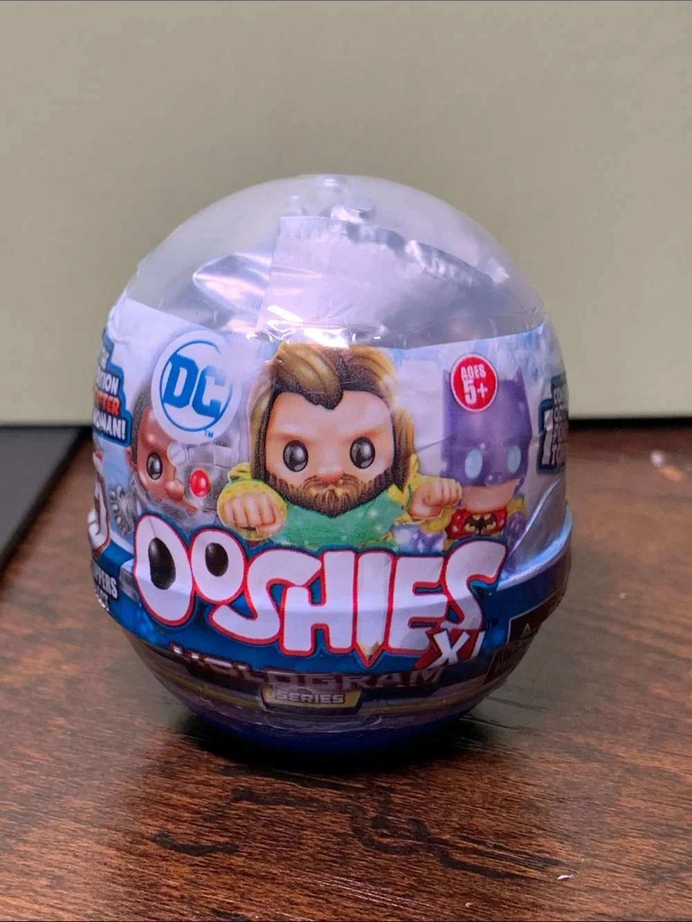 DC Ooshies Mystery Ball - Pencil Topper